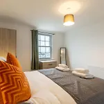 1 Bed Harbour-side Flat With Sea Views Whitehaven