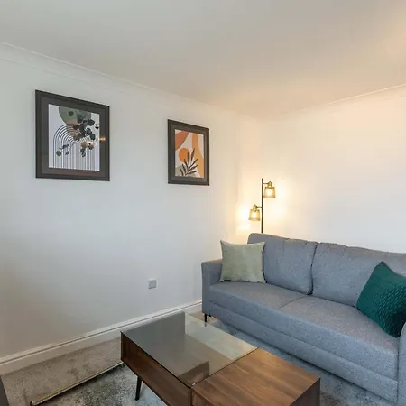 1 Bed Harbour-side Flat With Sea Views Apartment Whitehaven