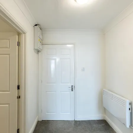 1 Bed Harbour-side Flat With Sea Views Whitehaven