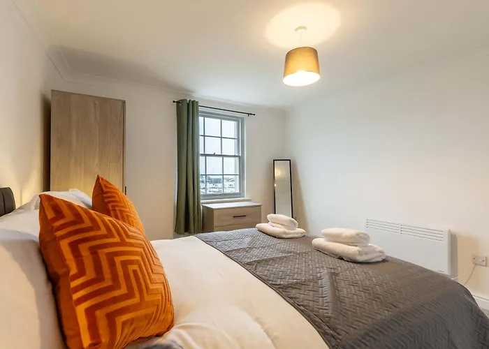 1 Bed Harbour-side Flat With Sea Views Whitehaven